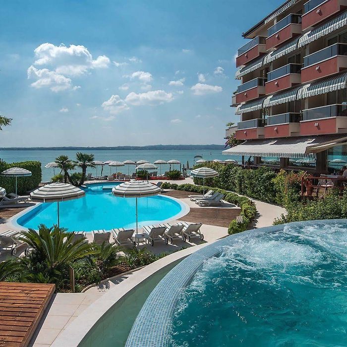 Sirmione Hotels Apartments All Accommodations In Sirmione